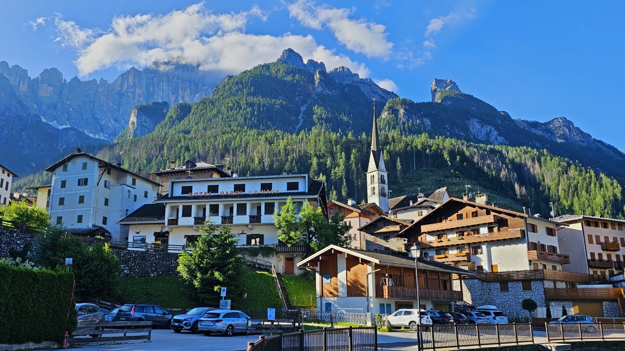 Walking Around Alleghe village and comune in the province of Bellun