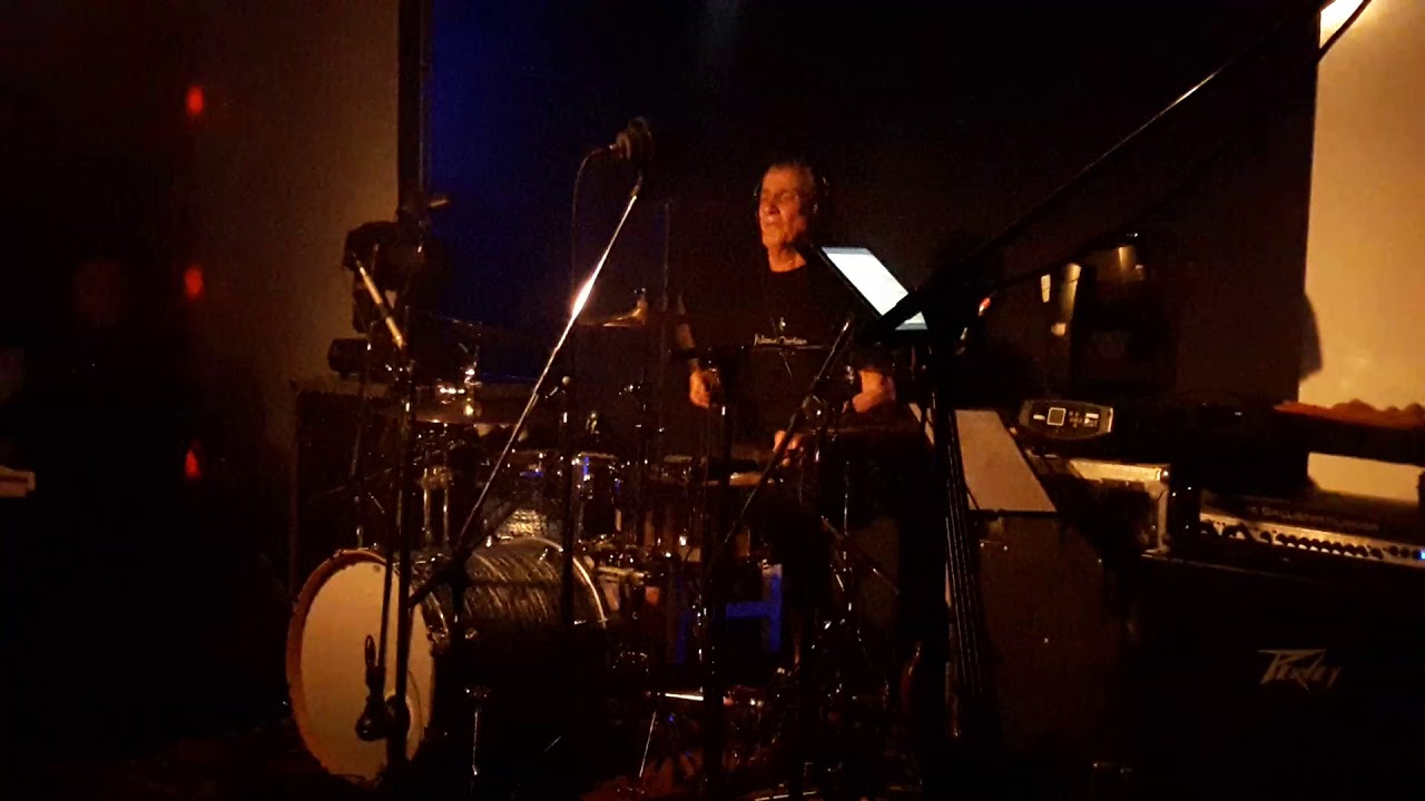 Drum solo Mario Serra, Viralisados...