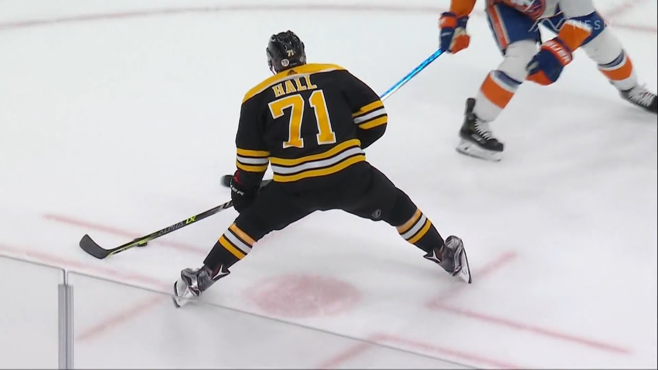 Taylor Hall beats the Isles in OT 5/10/21