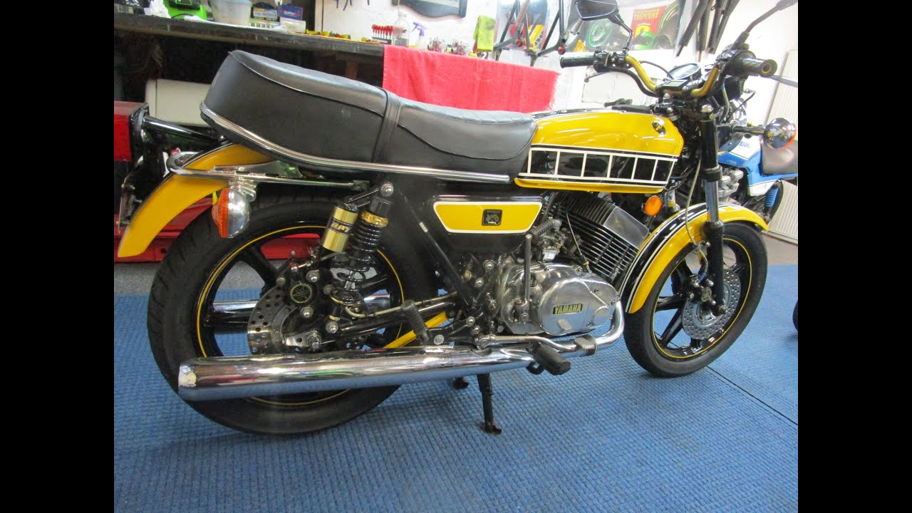 HOW TO REPLACE RD400 YAMAHA CARBS WITH NEW MIKUNIS,  ITS NOT PLUG AND PLAY.
