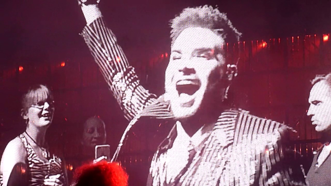 Queen + Adam Lambert 