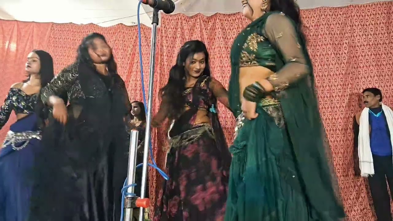 Skmusic99736 Like share subscribe coment kar dijiyega 👈 🙏 new video 2026 ka gurup dance 