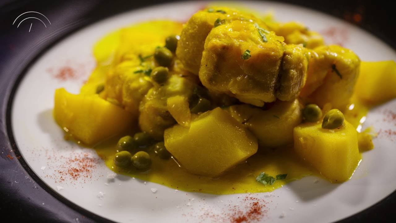 Biblioteca de la Gastronomía Andaluza: Cazón en salsa amarilla (Huelva)