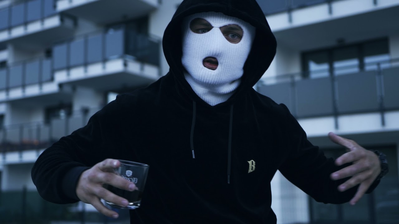 Mikuri CZR feat. Mieszał - Ostre Wersy (dir. by @niezlykretik) prod. wavyb0i