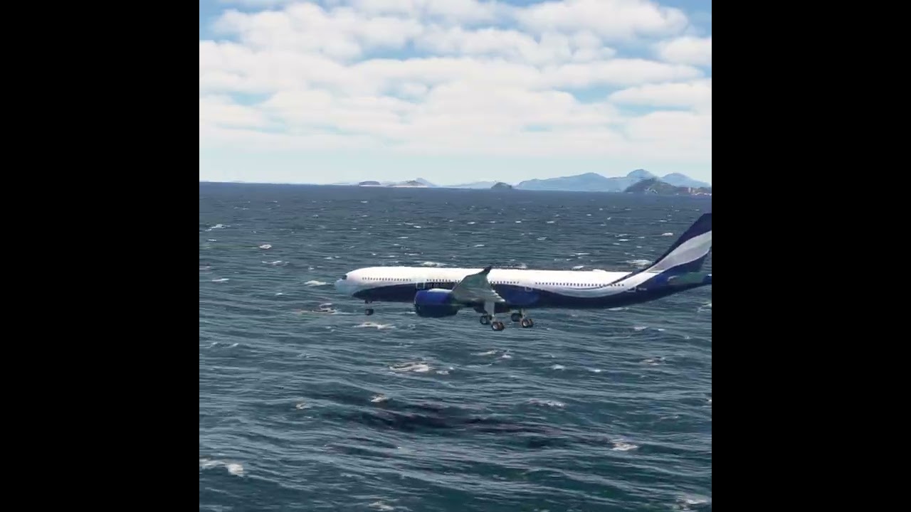 Airplane Emergency Landing in the open sea EP270