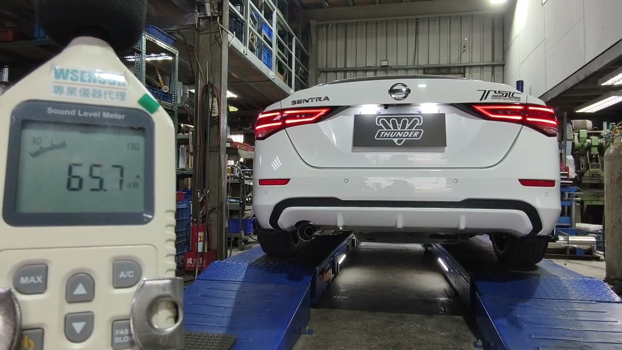 雷力 NISSAN 2022 SENTRA 1.6 NA 標準版單桶單出超跑尾段-尾飾純鈦φ89 | THUNDER Muffler SC Type