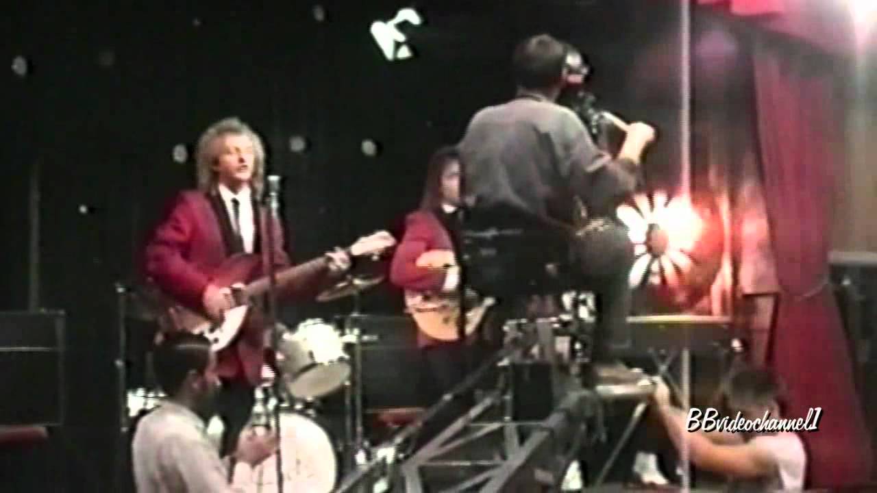 YOU'RE SO DIFFERENT TONIGHT - SMOKIE