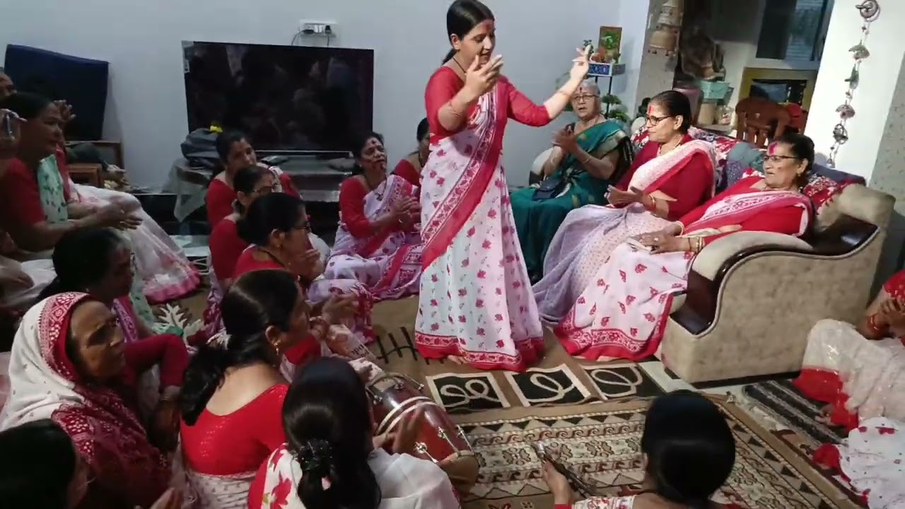 होली खेले मेरी मय्या अवध में 🙏🏻🙏🏻