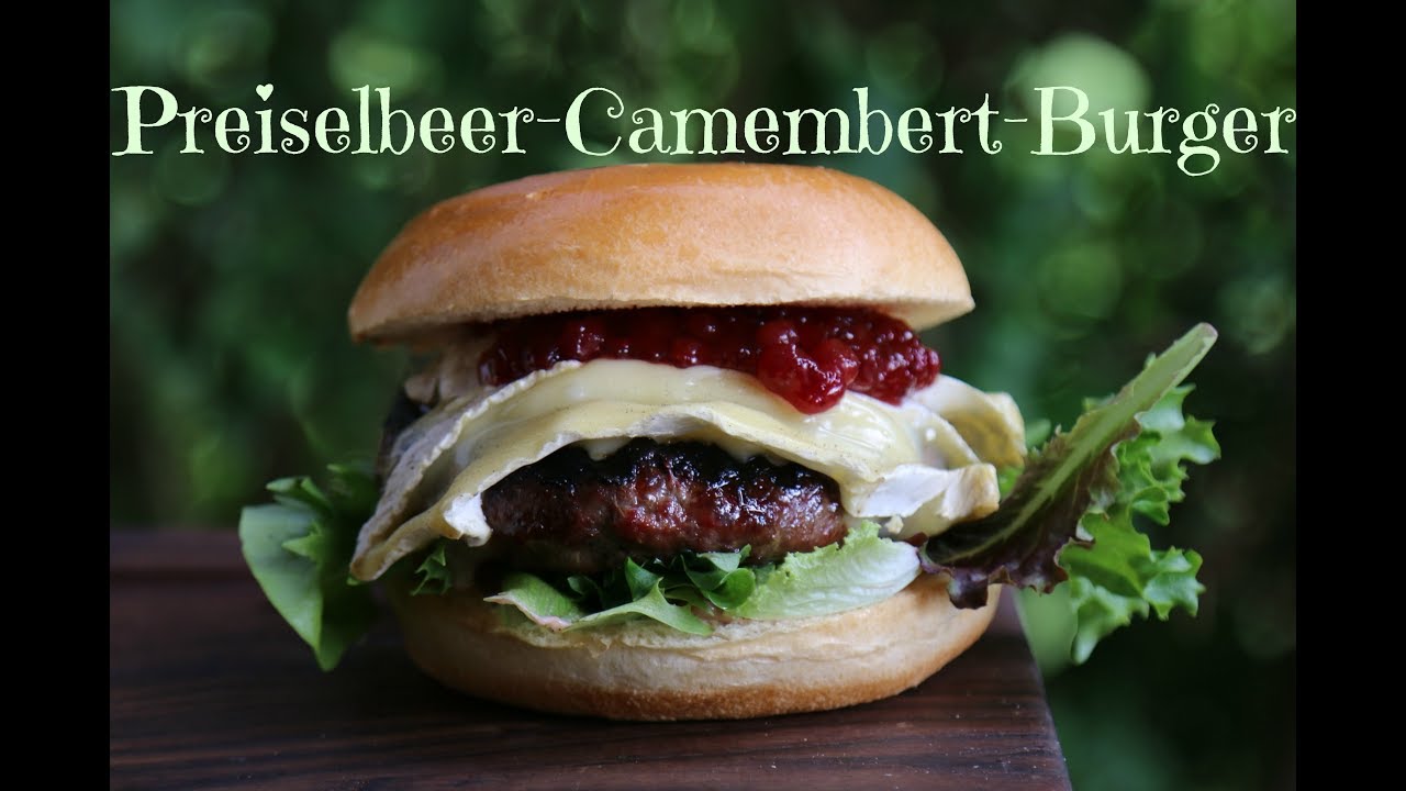 Preiselbeer-Camembert-Burger