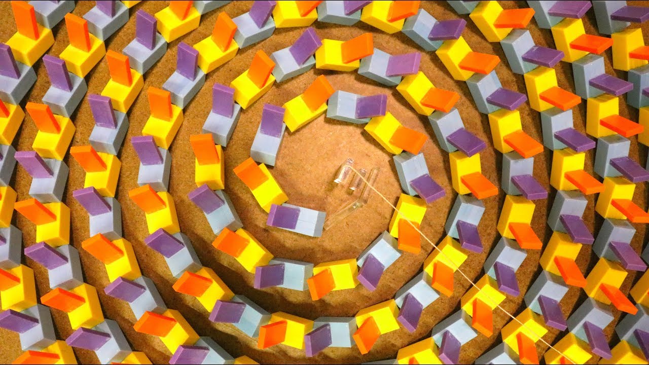 7,500 Dominoes - The SONIVERSE Technique!