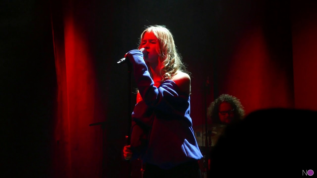 Hooverphonic - Long time gone [06.10.2019, live in Warsaw]