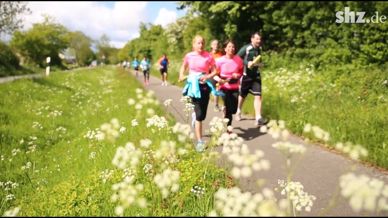 Mit Teamgeist ins Ziel: Lauf zwischen den Meeren 2015