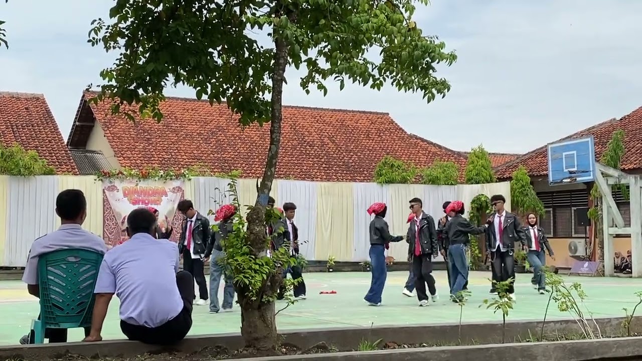 Dance Inti XII.6 SMAN1 Buluspesantren