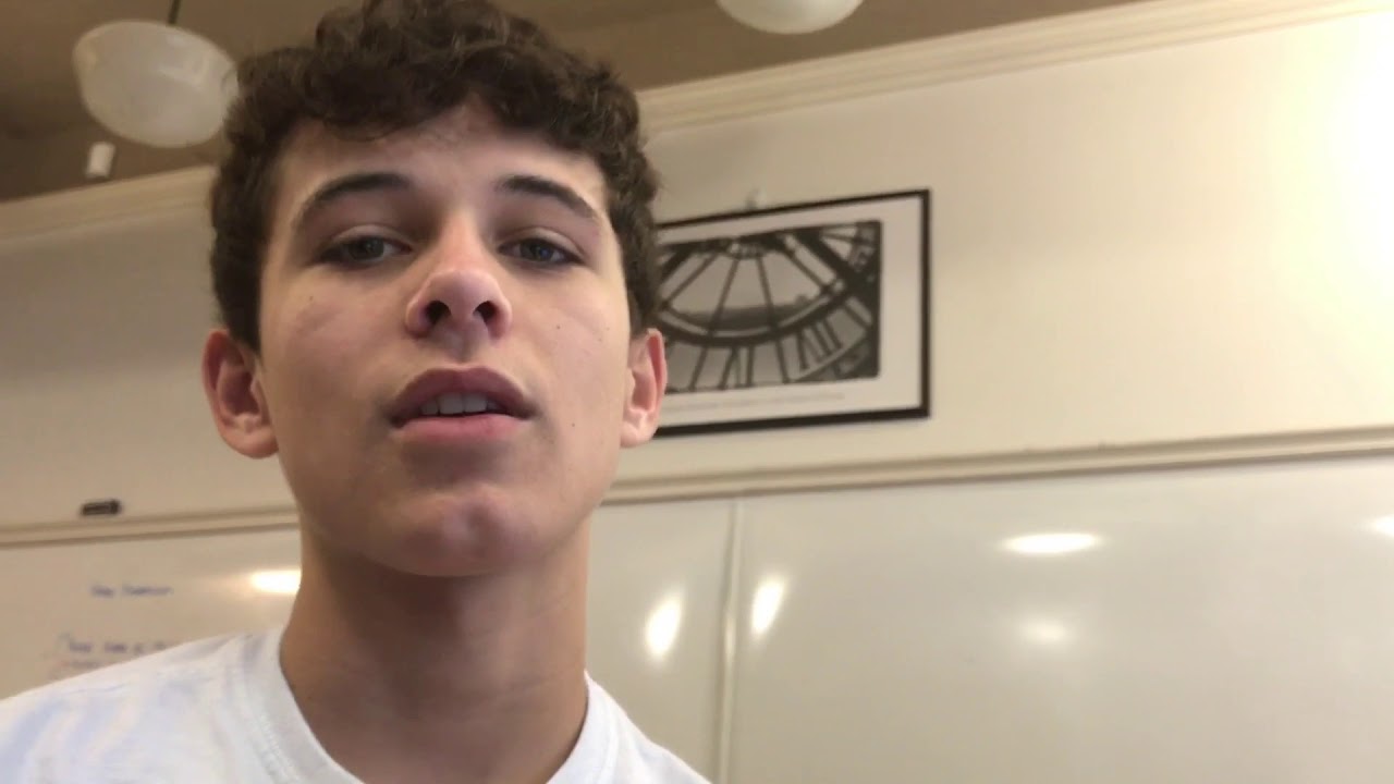 TAKING SHIRT OFF IN CLASS?! Vlog 2