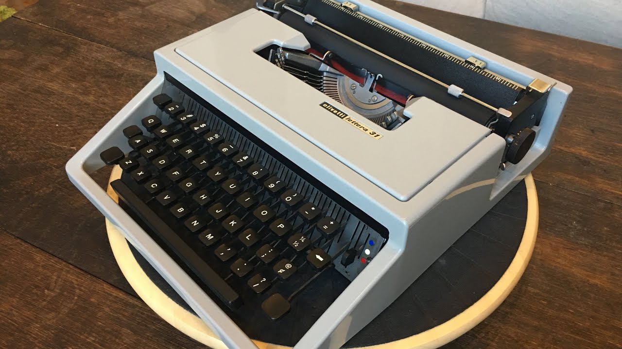 Typewriter Minutes - Typewriter Review: 1972 Olivetti Lettera 31