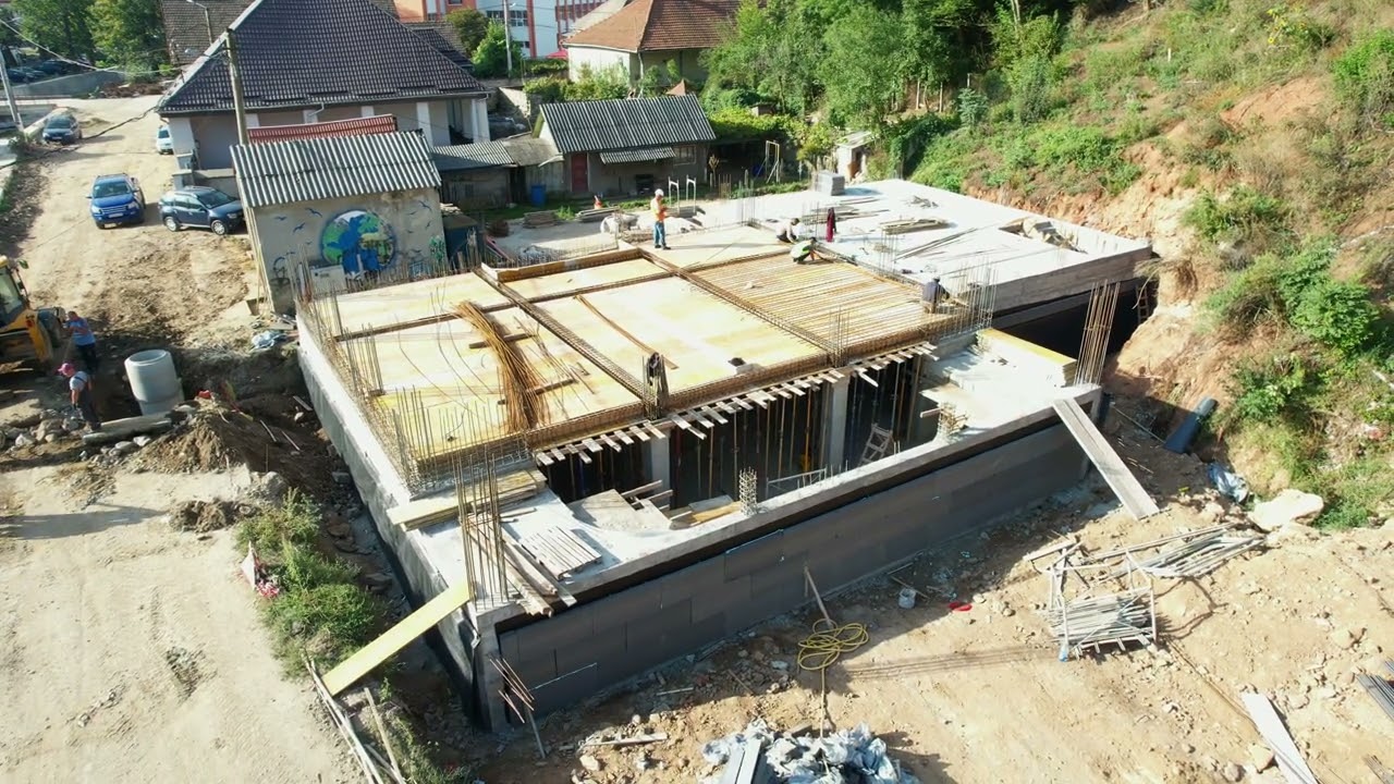 Sala de spectacole, teatru, film, in constructie in orasul Zlatna, judetul Alba, 13 09