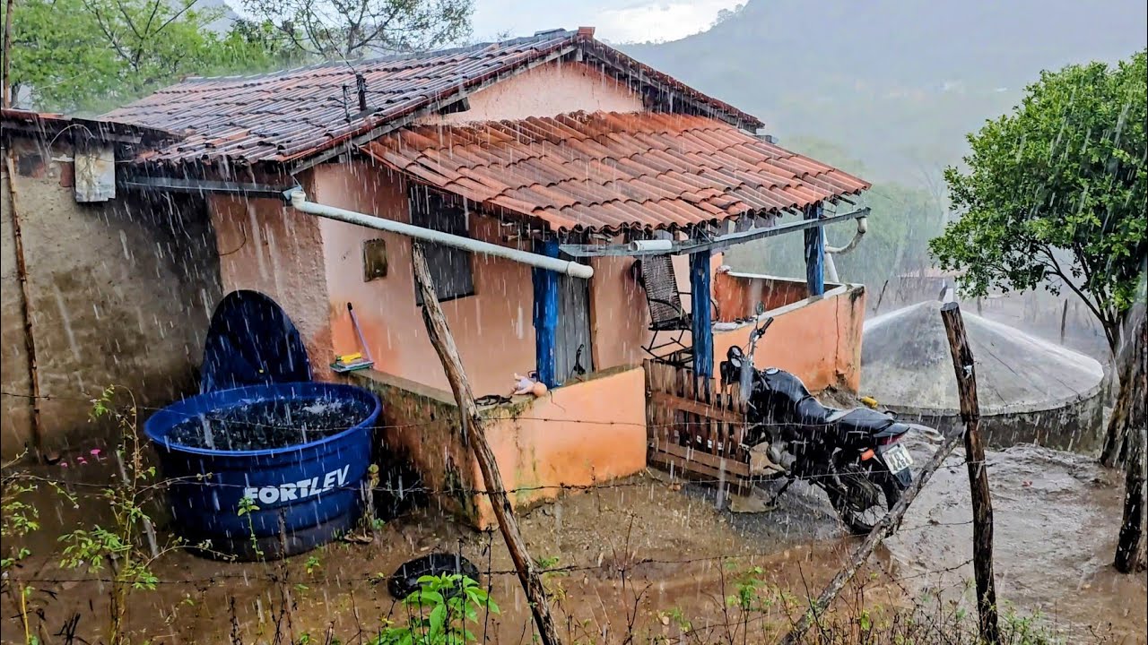 Quando a chuva é forte dar medo olha que chuva forte aqui na paraiba hoje ⛈️