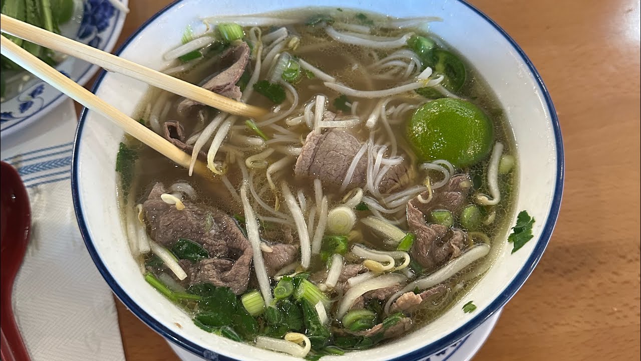 Trying Pho 🍜 for the first time! 
