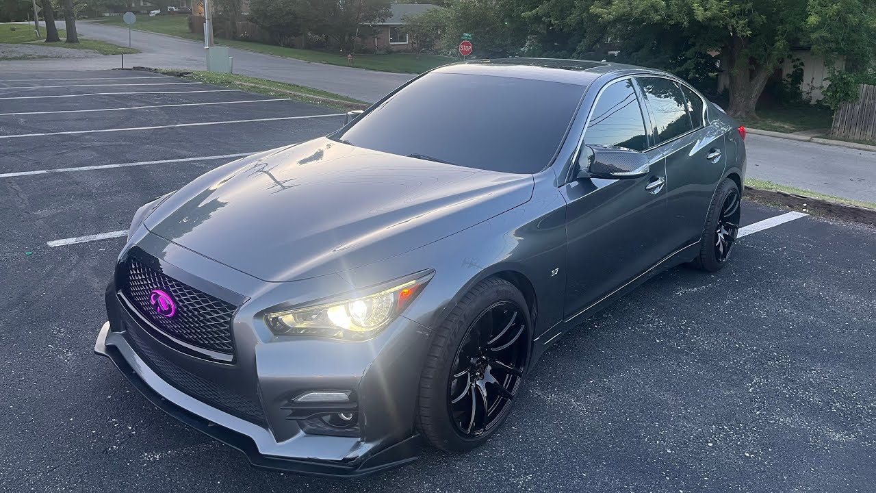 Infiniti Q50 City POV Drive