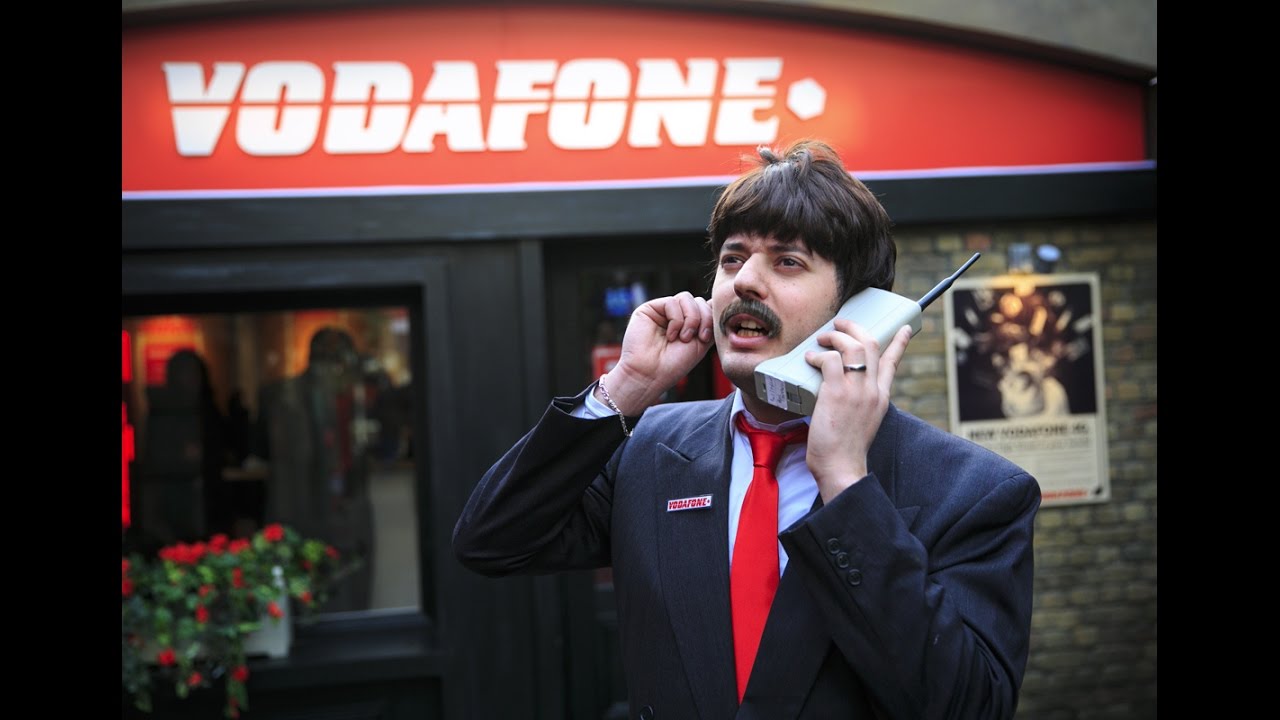 [1985] UK's first mobile phone call