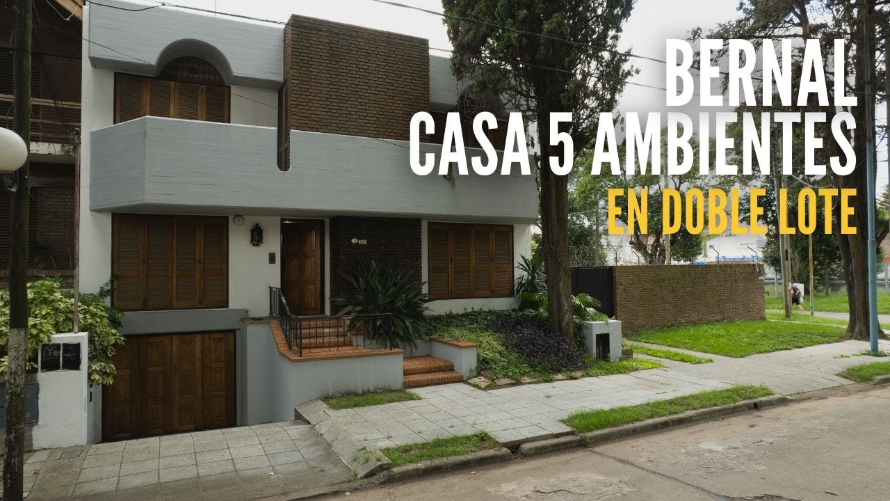 Casa de 5 ambientes en venta en Bernal en doble lote - Parana 15