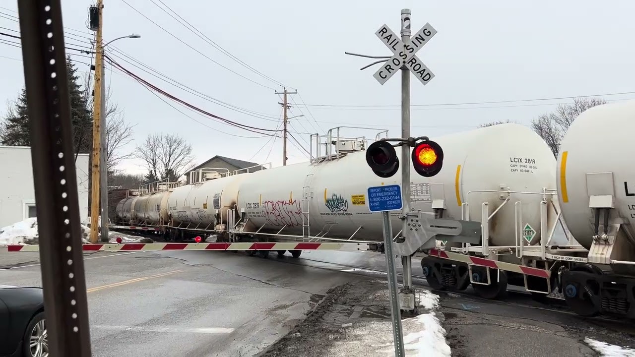 CSX L070 Through Allen Ave. in Portland - 3/8/26