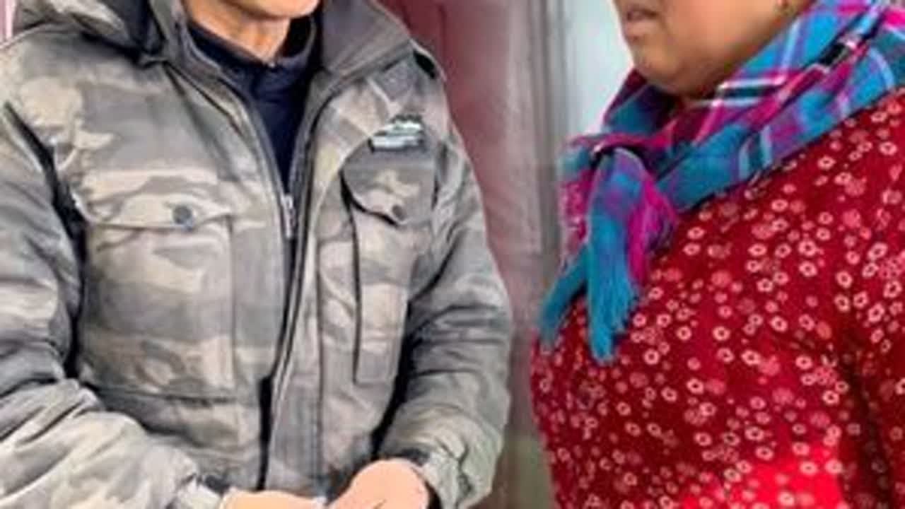 我老伴儿子回来了 #农村生活 #东北的冬天 #姑嫂 #婆媳生活