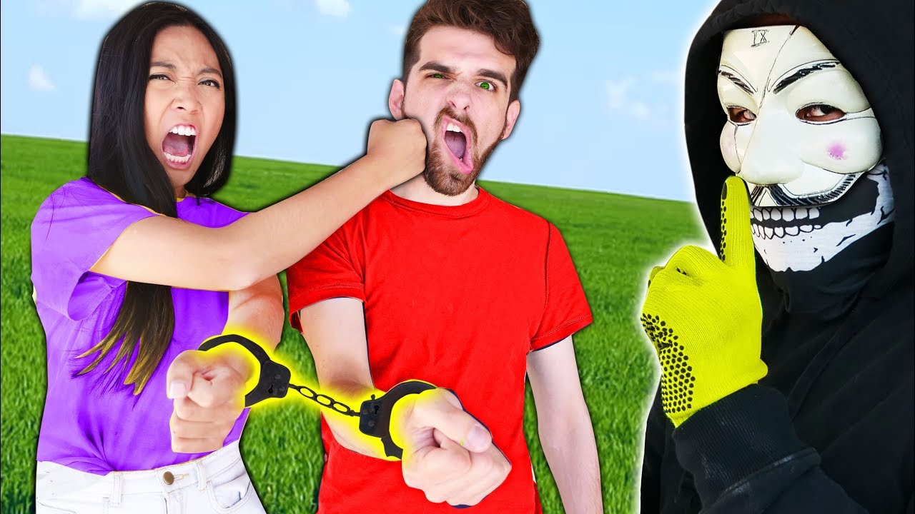 BEST FRIENDS BROKE UP (Daniel & Regina HANDCUFFED in Real Life for 24 HOUR CHALLENGE by HACKER PZ9)