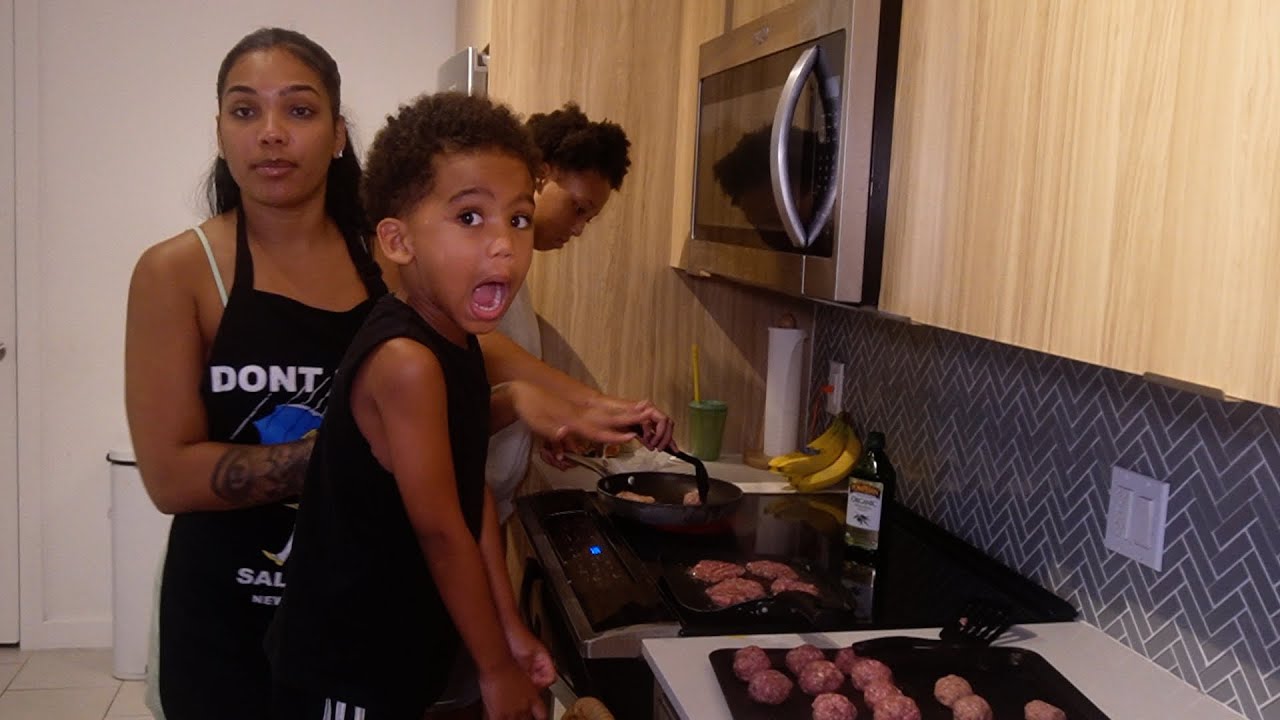 Make Dinner With Us… 🥰❤️👩🏽‍🍳