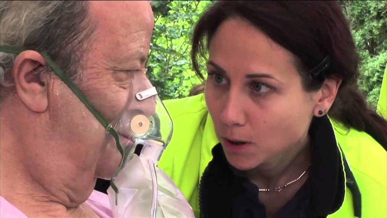Heart attack: Initial medical management