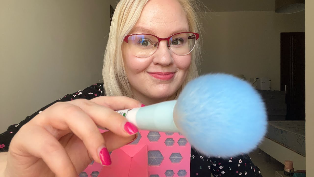 ASMR Let’s Relax Together 😊 Face Brushing