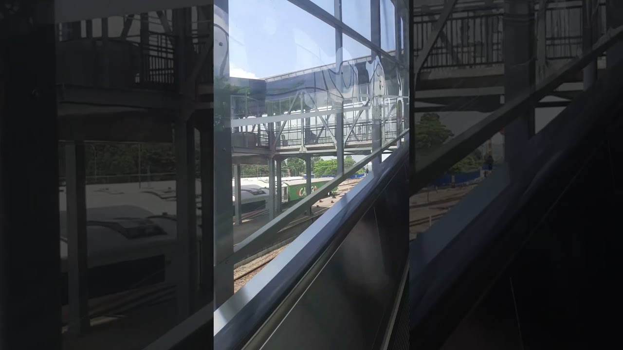 Stasiun Malang yang didalamnya masih banyak cerita yang tertinggal. #shorts #stasiunmalang #malang