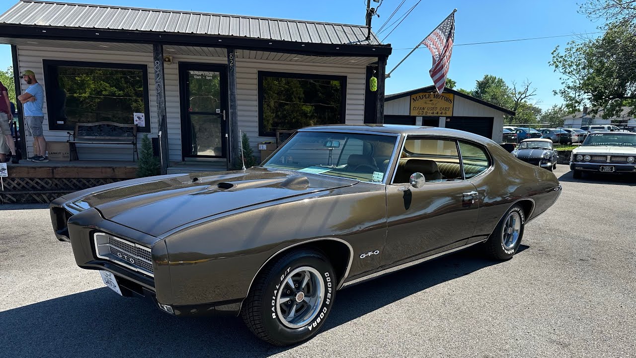 Тест-драйв Pontiac GTO 1969 года. ПРОДАНО ЗА 30 900 долларов. Двигатель Maple Motors 4 Speed ​​V8...