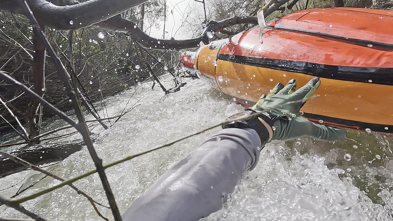 POV: Твой пакрафт перевернулся, а весло уничтожено. 🌊🔥