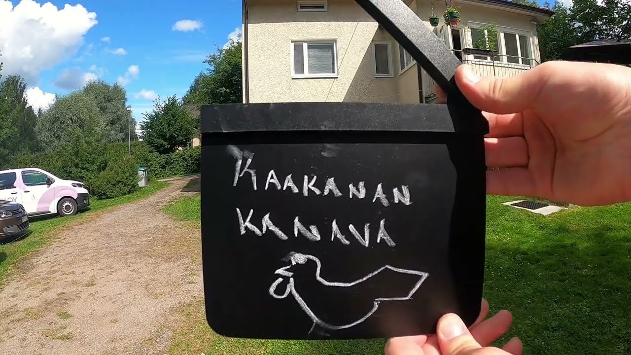 Kaakanan kanavan 2 v synttärivideo, kellariin ja mummon mökkiin tutustuminen