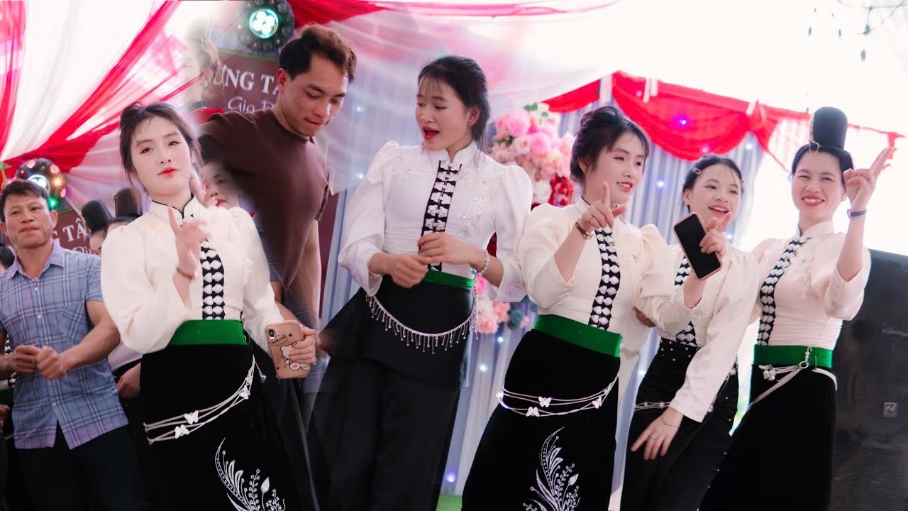 NHẠC SÀN THÁI NHẢY QUÁ CĂNG NHẤT CHỊ EM CÁC EM GÁI BẢN QUẨY TÂN GIA TIỂN SINH 