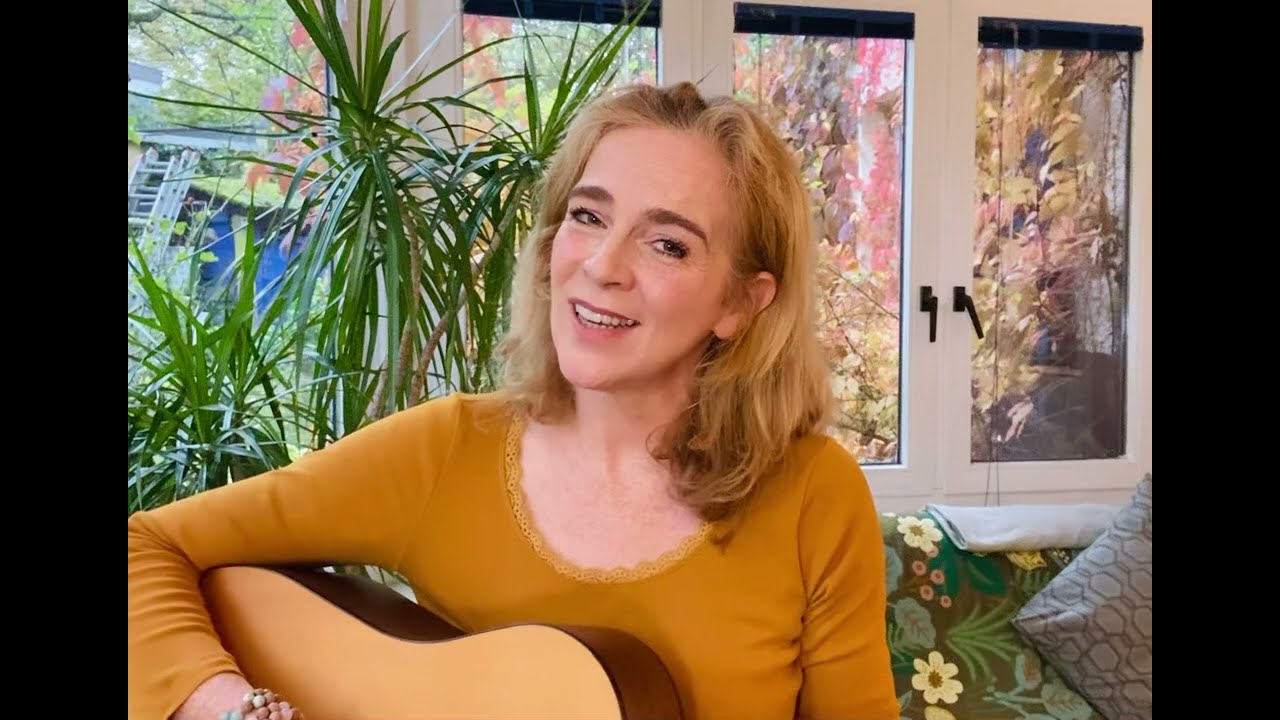 Heilsames Singen: „Ich bin sicher in der Unsicherheit“ (Gila Antara) und „Ich nehme es an“ (Iria)