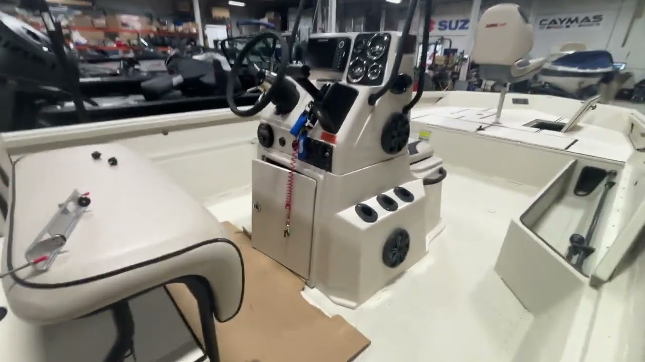 2022 Alumacraft Bay Boat Center Console MV 20 @ Dan's Southside Marine