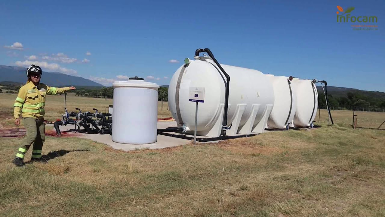 Operaciones con estación de carga de agua y retardante en La iglesuela