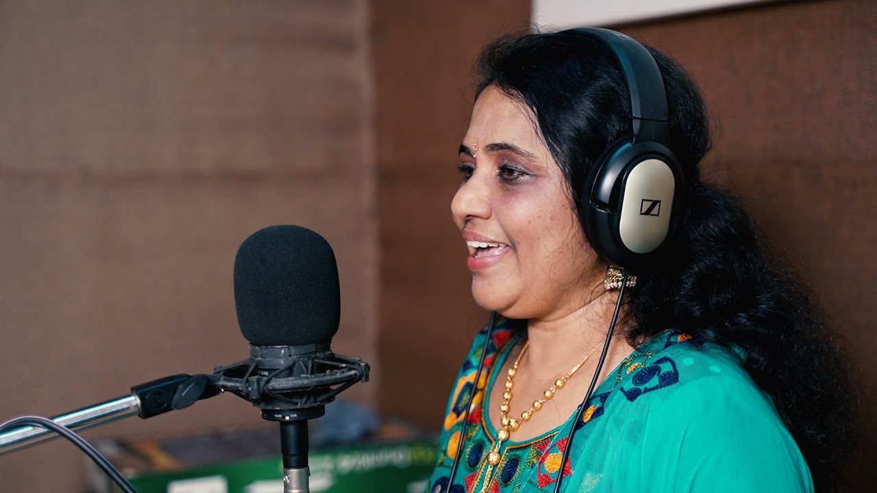 Kinavile chiratukal