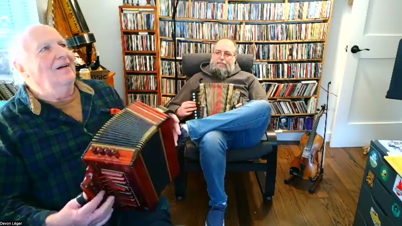 Québécois Accordion: Devon and Louis Léger - La Boîte à Pitons
