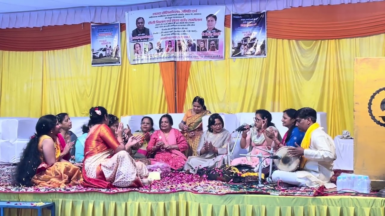 अब मैं नाचूँ कमर बलखाये तगड़ी सोने की दियो बनवाये 