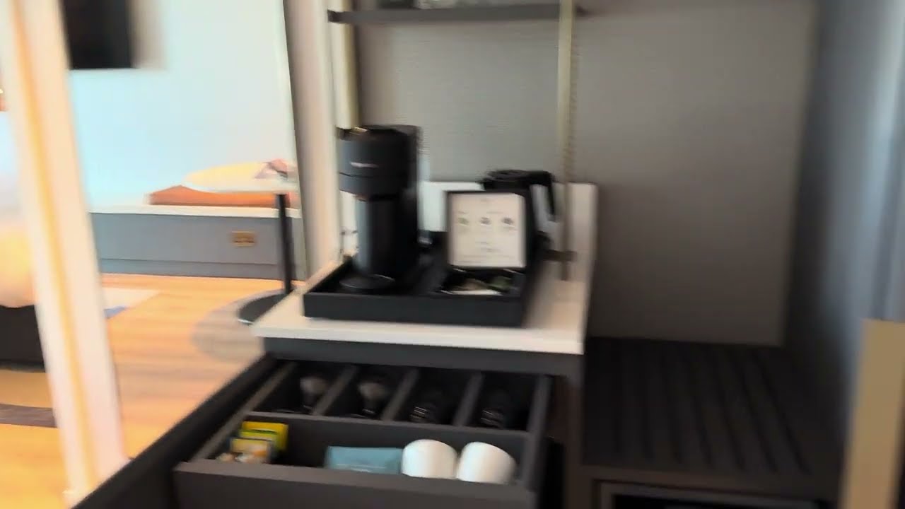 Room Tour: Regency Suite at Hyatt Regency London Stratford