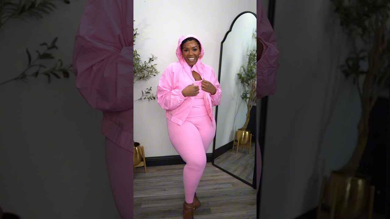 Примерка одежды Victoria&rsquo;s Secret | Спортивная одежда больших размеров