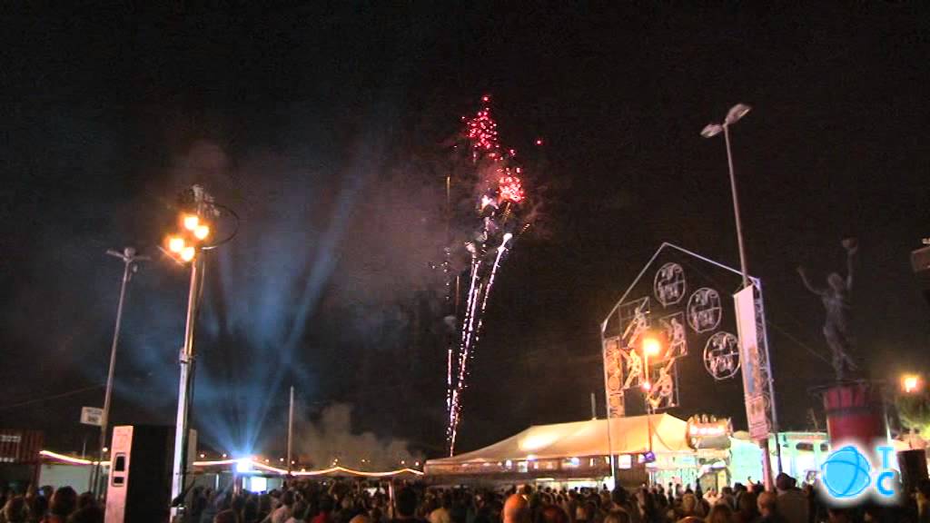 Gran castillo de fuegos artificiales