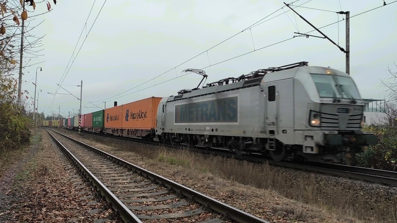 Různé vlaky v Hradci Králové , Regiopanter , Arriva vlaky , RegioJet , vlaky české dráhy.