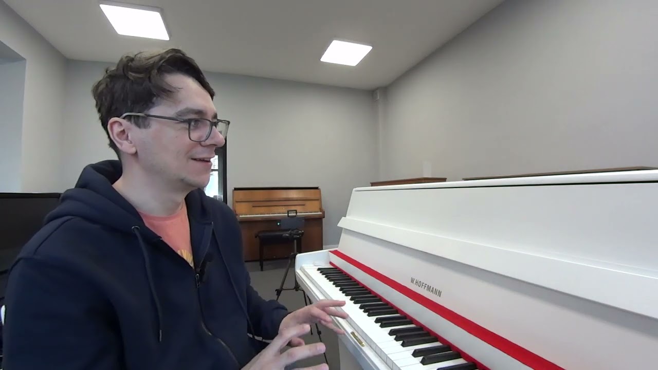 W.Hoffmann - białe niemieckie pianino (1968-69)