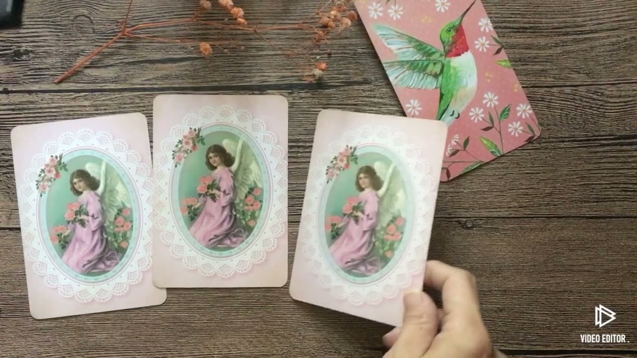 關於你的外在條件和內在性格他怎麼看菁菁夫人塔羅