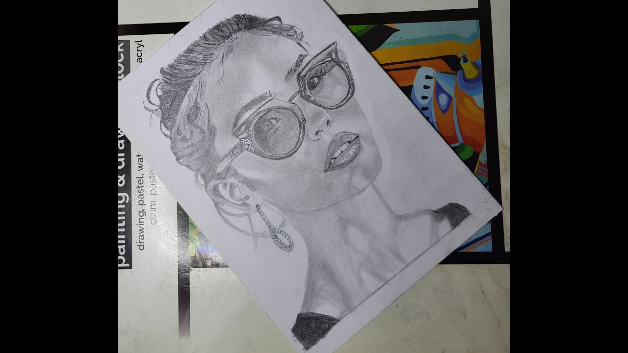 🍕🫜hobim karakalem #pencildrawing #yeni bayan çizimim #Ahmet kartal 