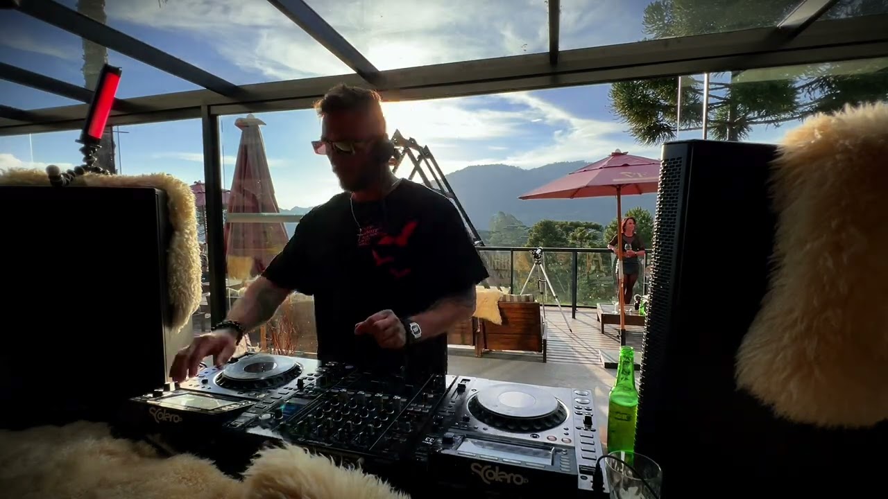 Sam Sick @ La Mansarda Sunset, Urubici/SC